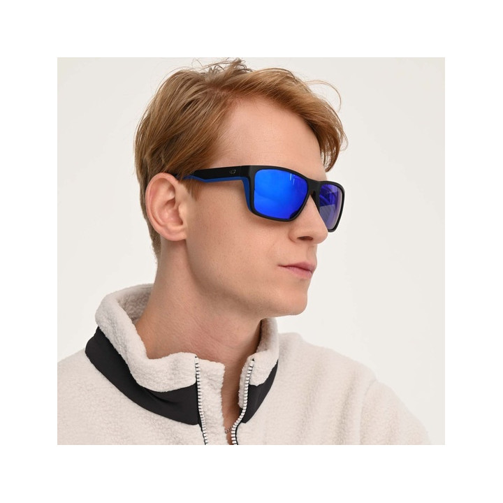 Sunglasses GOG Outdoor Levante black/blue - polarized reflex blue