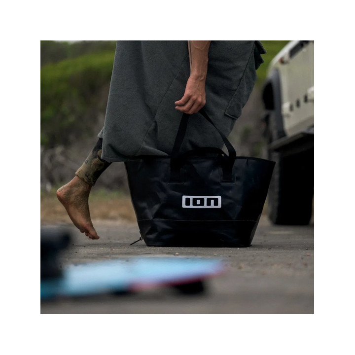 ION Changing Bucket - wetsuit changing bag