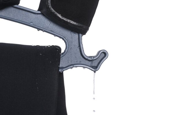 C-Monsta Wetsuit Hanger V2 - Image 8