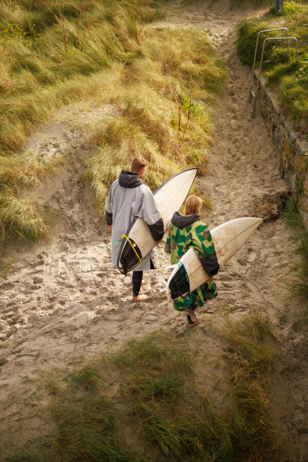 WhiteWater Adults Hard Shell Robe - Image 3